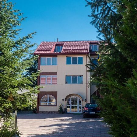Pension Motanul Galanton Sznagov Kültér fotó